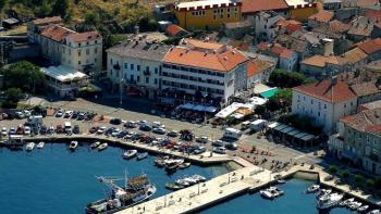 Business premise of M2 purpose in Senj, 150 meters from the sea 