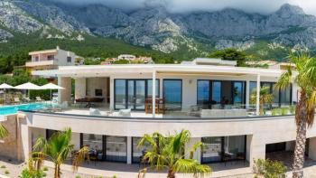 Fantanstic new villa in Makarska with dizzling sea views 