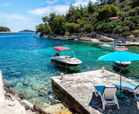 Villa am Meer zum Verkauf auf der Insel Korcula mit Anlegemöglichkeit - foto 7