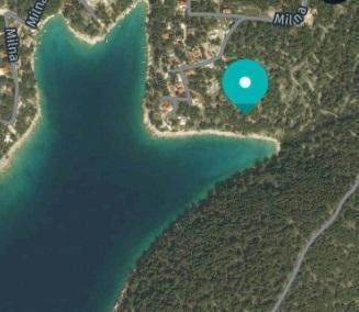 Paradise-located seafront land plot in a beautiful bay of Lucice near Milna on Brac island 