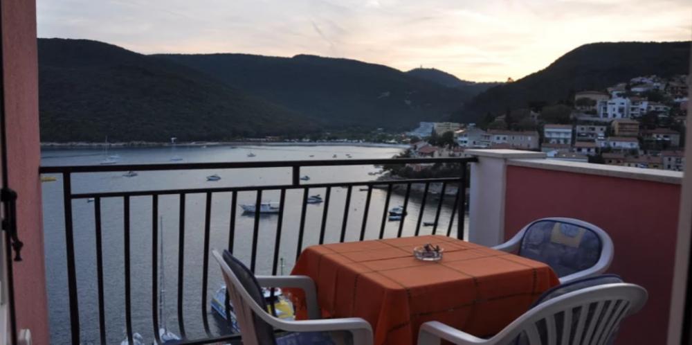 Small hotel in the second line to the beach, Rabac 