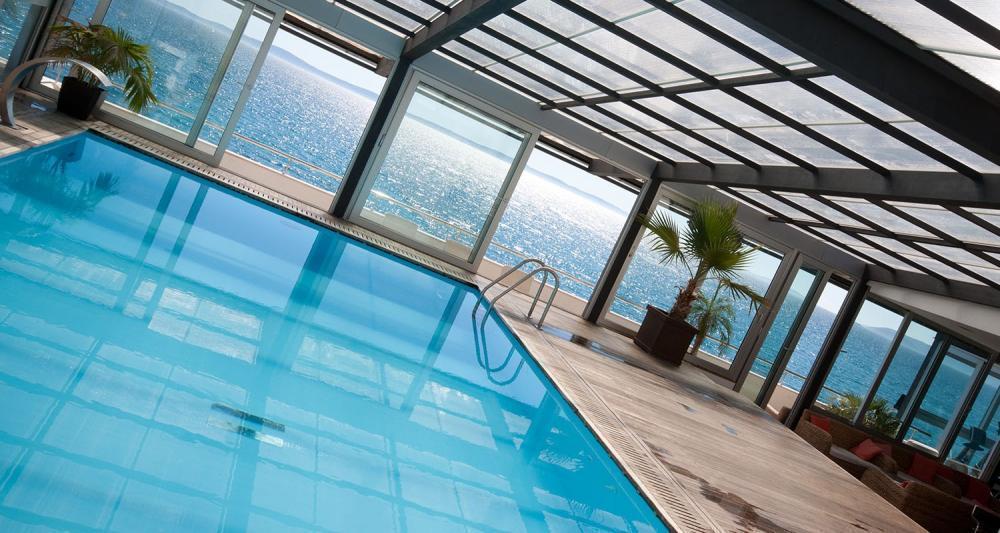 Plážový hotel na prodej v luxusním předměstí super populárního Splitu! 