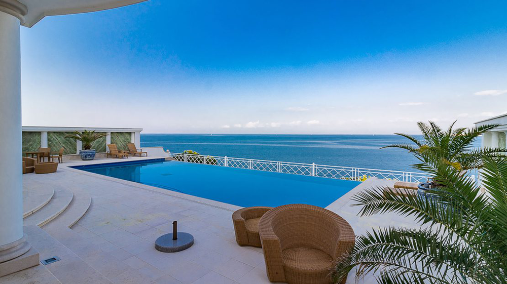 Luxurious waterfront villa within resort on the first line to the sea in Umag area 
