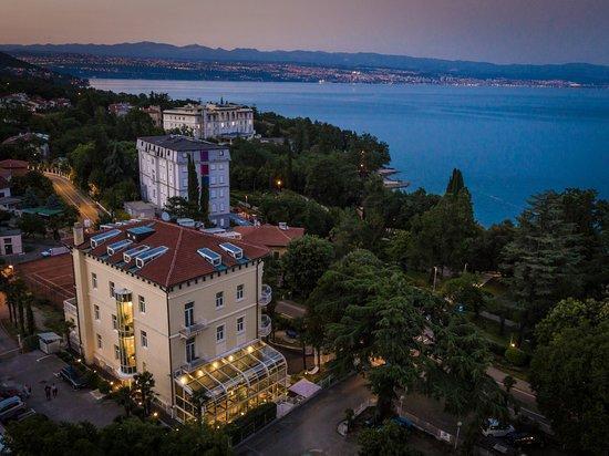 Classical bourgeois building in the region of Opatija - 4**** star boutique hotel  
