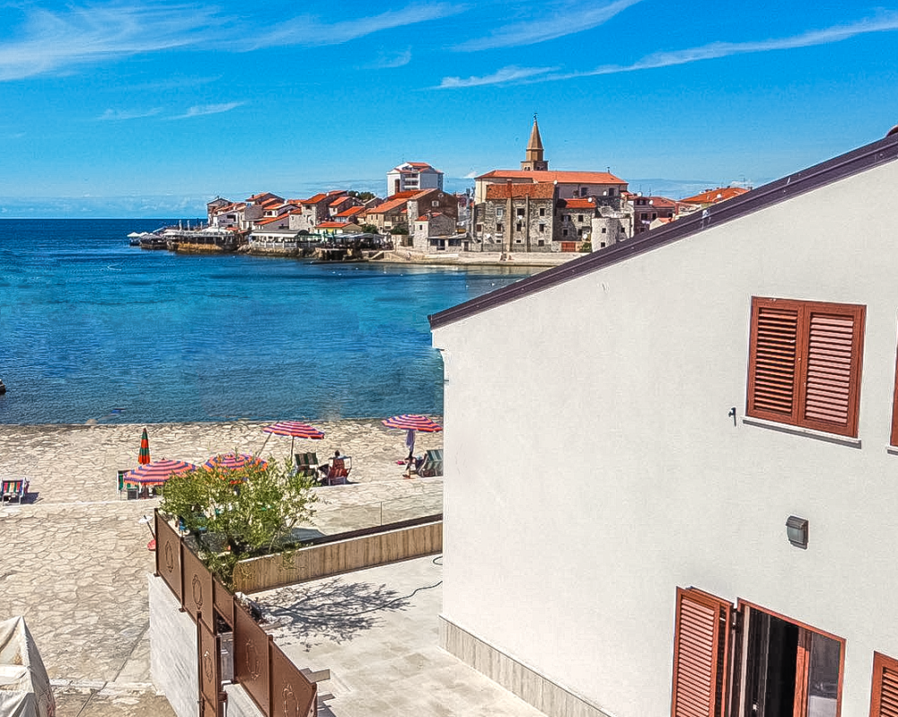 Amazing new waterfront villa with unique postcard view over the sea and Umag town! 