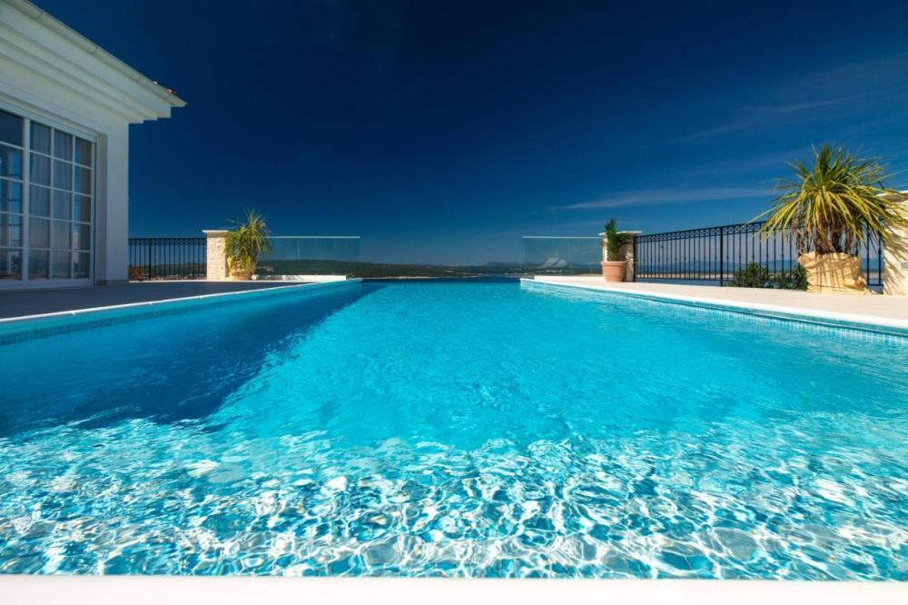 Exklusive Villa mit Panoramablick auf das Meer in Crikvenica, eine der besten Luxusvillen in der Region 