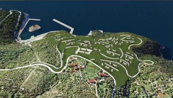 Unique first line land plot on Opatija riviera to build a 5***** resort 