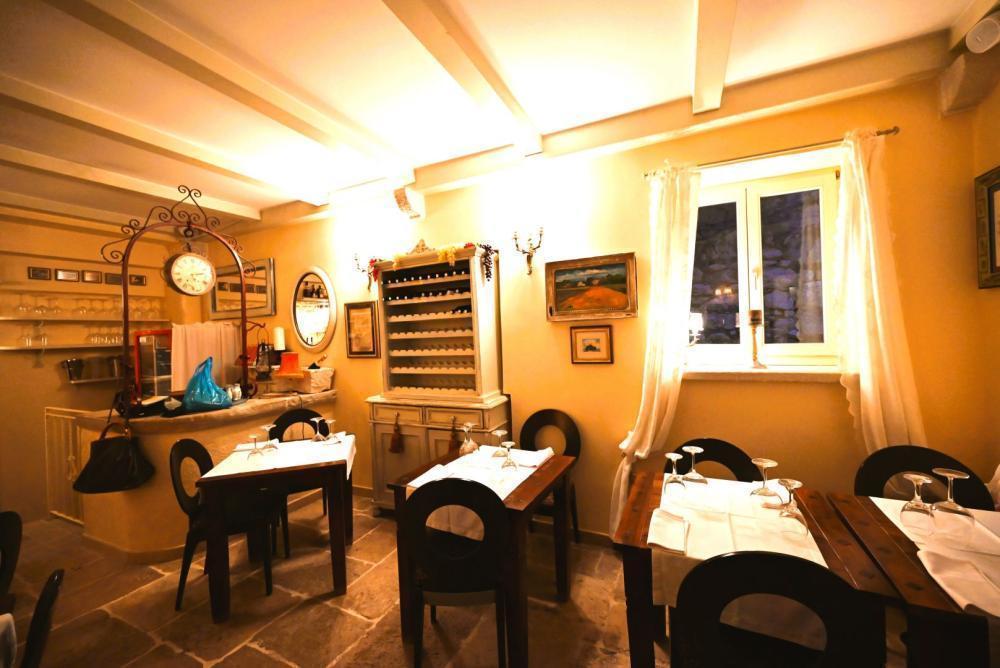 Business premise of restaurant in Rovinj, 50 meters from the sea 