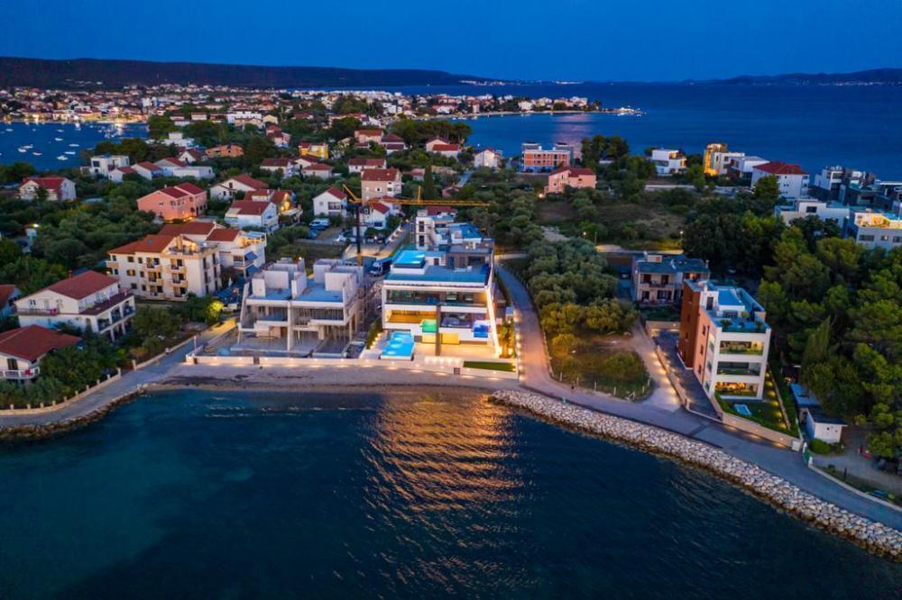 Appartements de luxe au premier rang de la mer à Zadar - 8 pièces de luxe uniques 