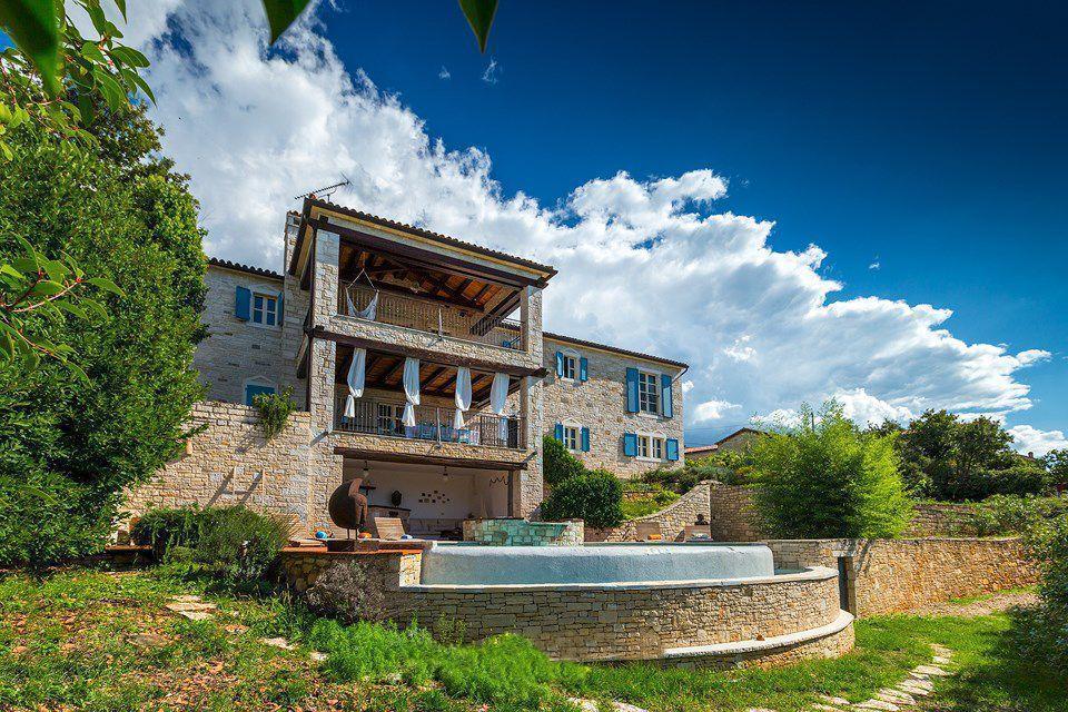 Superbly designed Tuscany-style stone villa with sea view in Sveti Lovrec 