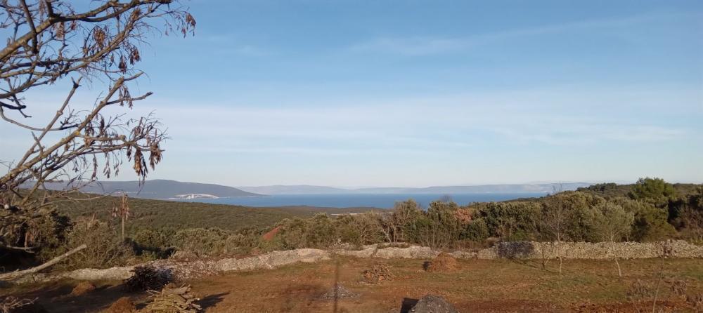 Land plot with magnificent sea views in Kavran, Marčana 