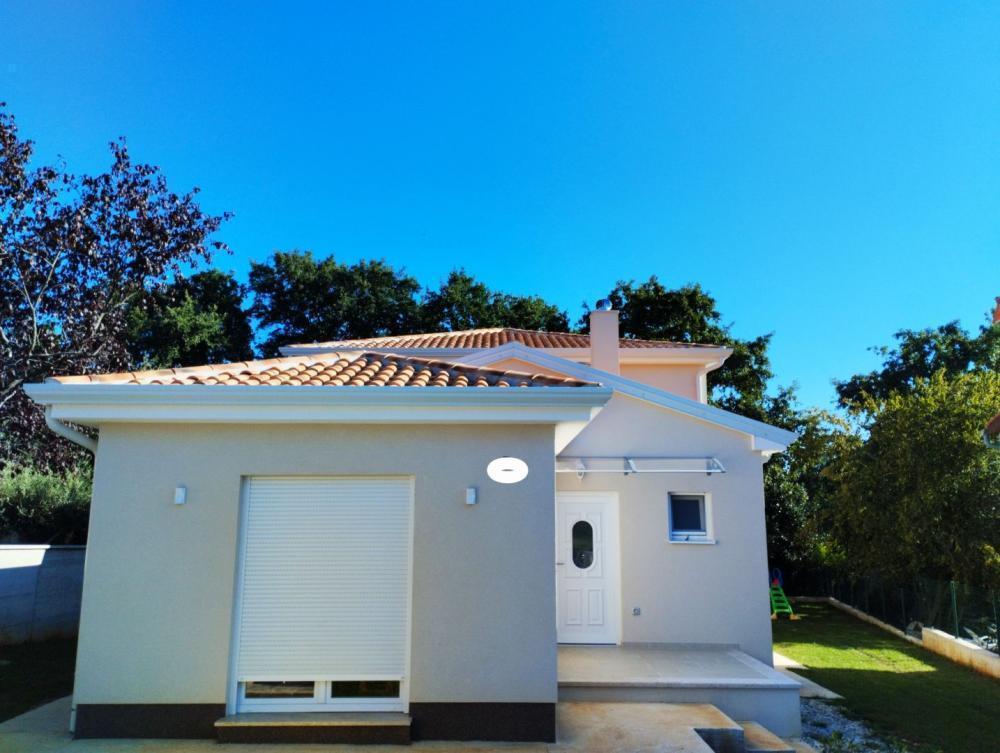 New detached house near the town of Porec - jewel of Istria 