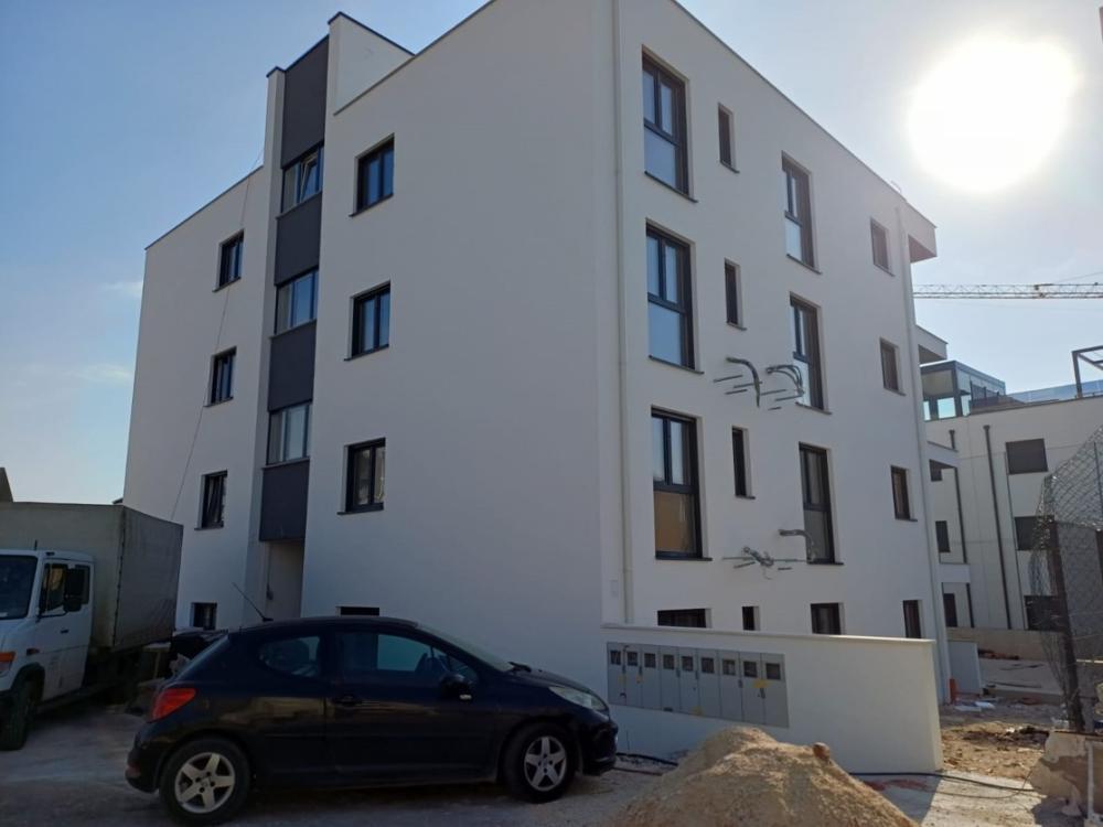 Nouveau complexe d'appartements à vendre à Ciovo, à 200 mètres de la mer 