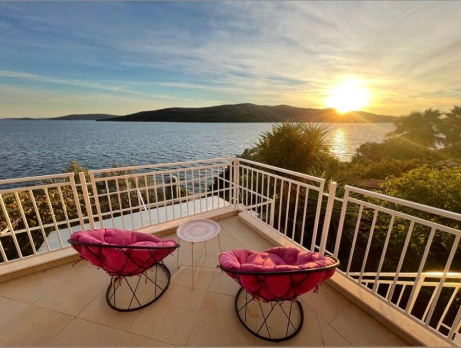 Luxury new apartment on the 1st line to the sea in Trogir area 