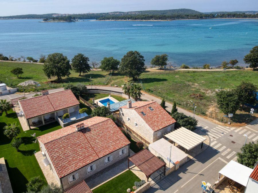 Investment project - land plot with valid building permit and finished basement just 80 meters from the sea Investment project - land plot with valid building permit and finished basement just 80 meters from the sea