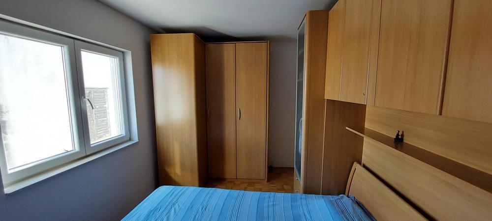 Каменный дом на продажу в таинственном Кастель Лукшич всего в 100 метрах от моря Каменный дом на продажу в таинственном Кастель Лукшич всего в 100 метрах от моря