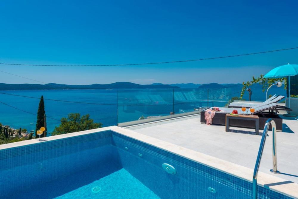 Sensationelle moderne Villa in Slano, Gegend von Dubrovnik, 300 m vom Meer entfernt! 