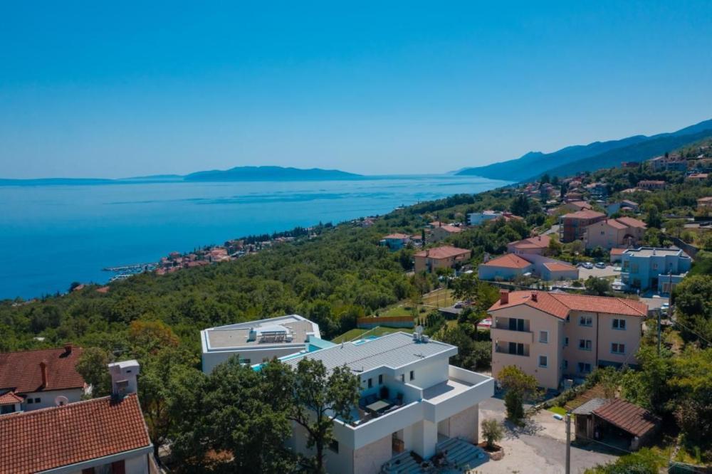 Wspaniała willa w Pobri, Opatija z zachwycającym widokiem na morze Wspaniała willa w Pobri, Opatija z zachwycającym widokiem na morze