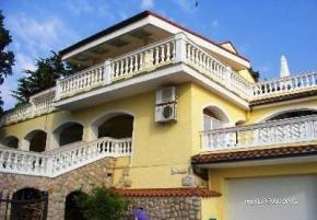 Discounted villa in Kostrena just 100 meters from the sea 