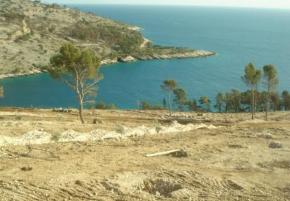 Huge seafront land plot on the island of Brac for a seafront estate 