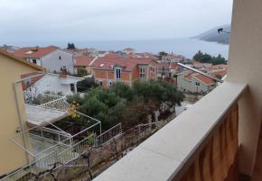 Building with three apartments on Ciovo, Trogir 