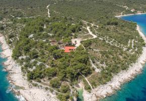 Beautiful waterfront estate on a small island near Split on 8414 m2 - completely isolated peninsula will be yours, with a berth for a boat! 