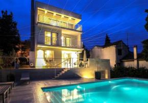 Super-villa with swimming pool for sale in Rovinj 