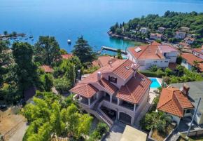 Beautiful villa with swimming pool just 150 meters from the sea in Lovran, Opatija 