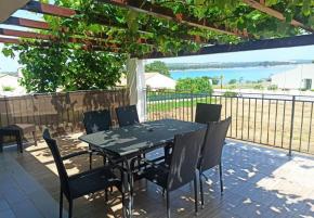 Property with two apartments and sea view in Medulin, just 100 meters from the sea and beach! 