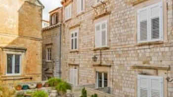 Appartement de charme dans le centre de Dubrovnik avec potentiel d'investissement 