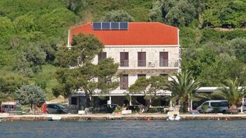 Gorgeous seafront hotel with restaurant and swimming pool in prestigious Dubrovnik suburb 