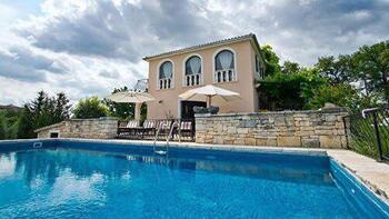 Huge estate in Istria in Porec area with1 hectare of land, private olive grove and vineyard 