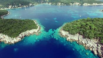 Jedinečný ostrov na prodej jako celek v oblasti Dubrovníku pouhých 500 metrů od nejbližšího pevninského přístavu 