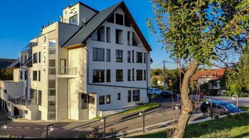 Neu erbautes 4 **** Hotel in der Nähe des Nationalparks Plitvicer Seen zum Verkauf und zur Miete 