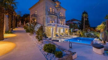 Wunderschöne Villa in Crikvenica in zweiter Reihe zum Meer 