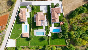 Bulk sale of three luxury villas in Sveti Lovrec area 
