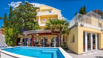 Tolles Hotel mit Meerblick und Pool an der Riviera von Dubrovnik 