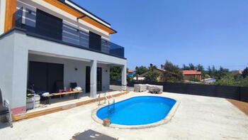 Villa of beautiful modern design in Labin area 