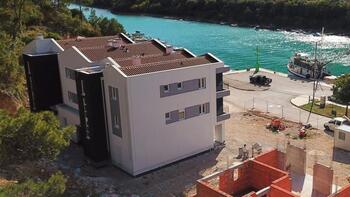 New apart-complex in Labin area with yachts mooring in front 