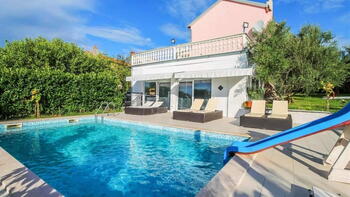 Perfect villa with swimming pool in Brtonigla with distant sea views 