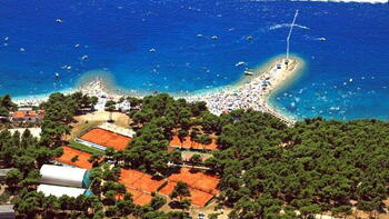 Waterfront land plot in Makarska, T1-T2 (for hotels and apart-hotels construction) 
