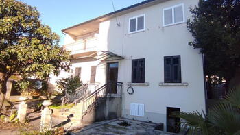 House for renovation in Belveder, Rijeka 