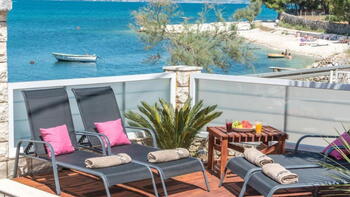 Kroatien Villa kaufen am Meer in der Gegend von Trogir 