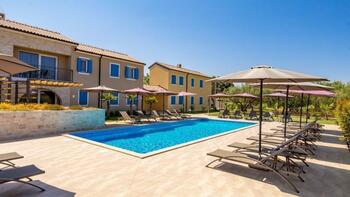 Complex of apartments in Porec area 1,5 km from the sea 