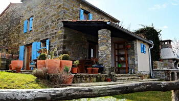 An autochthonous Istrian stone house in Cerovlje valley 