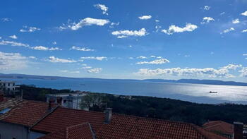 Semi-detached house with 5 apartments in Kostrena with breathtaking sea views 