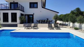 Wonderful villa with swimming pool in Krnica, Marčana 