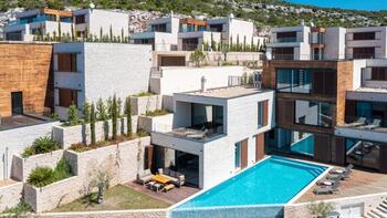 Lux villa within 1st line new modern community of villas in Primošten area 