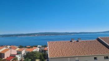 Apartment of 106 sq.m. in a new building with a sea view in Crikvenica 