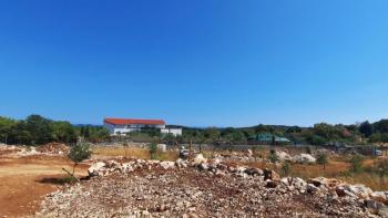 Ruin on agro land of 3296 sqm in Rovinj area 